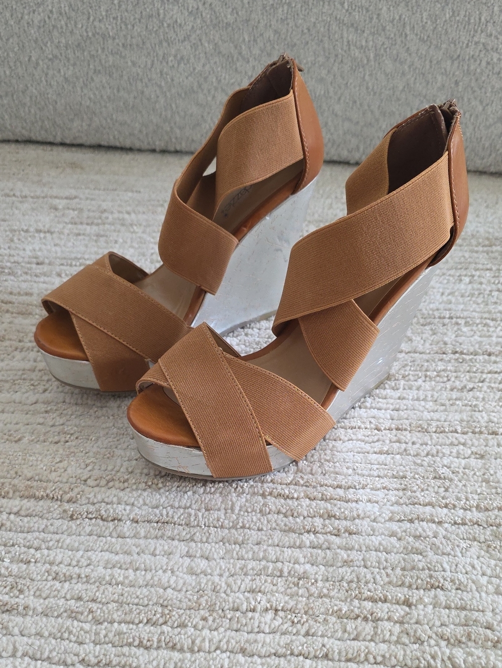 Shoe Dazzle Tan Elastic Crossover Wedge Sandals with Silver Wedge